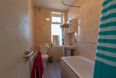 1 bed house, Newport Road, City Centre, Cardiff, CF241AH - Image 4